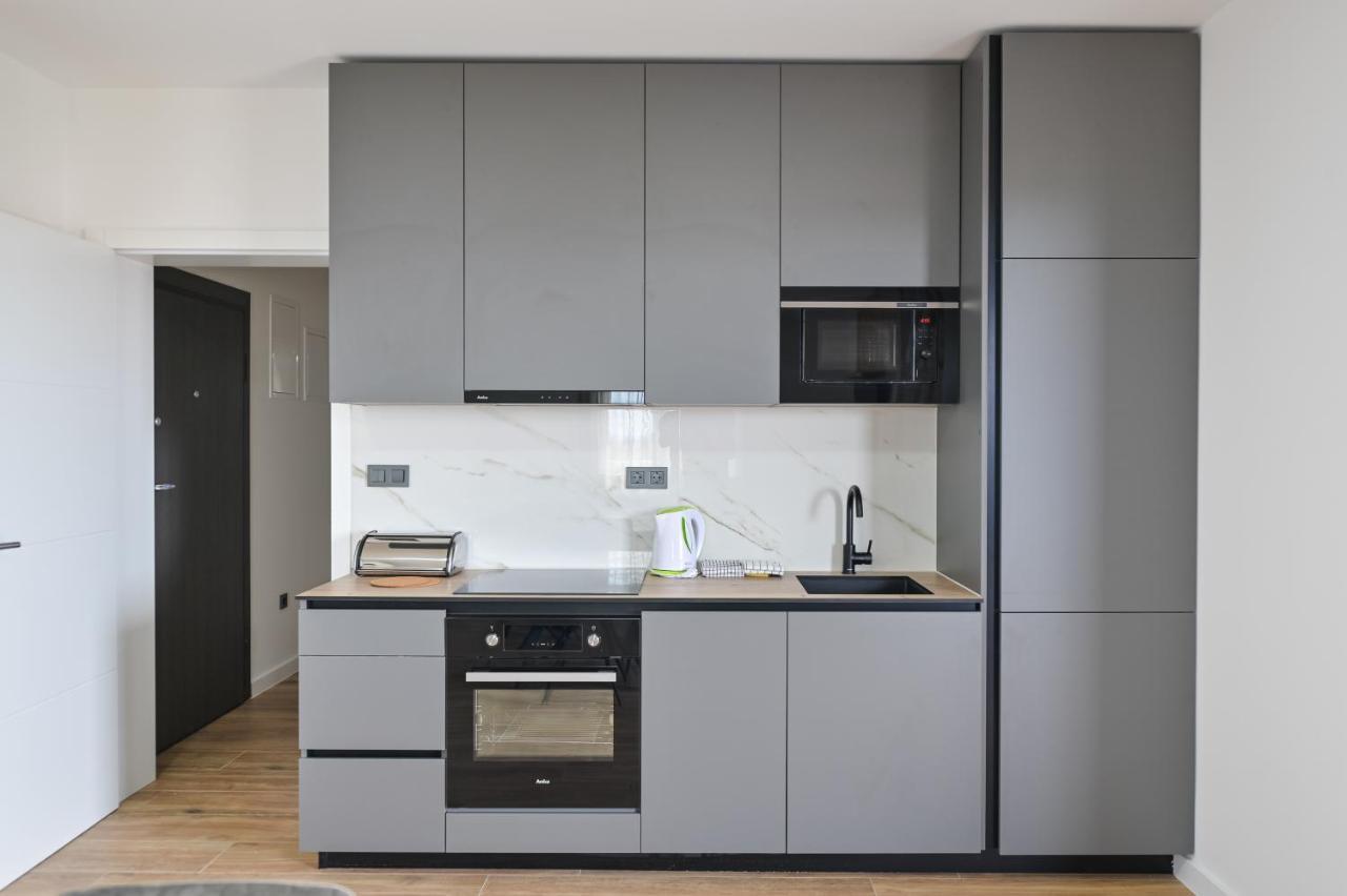 The Eagle Apartment โนวาลยา ภายนอก รูปภาพ