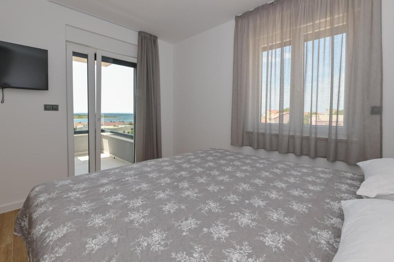 The Eagle Apartment โนวาลยา ภายนอก รูปภาพ