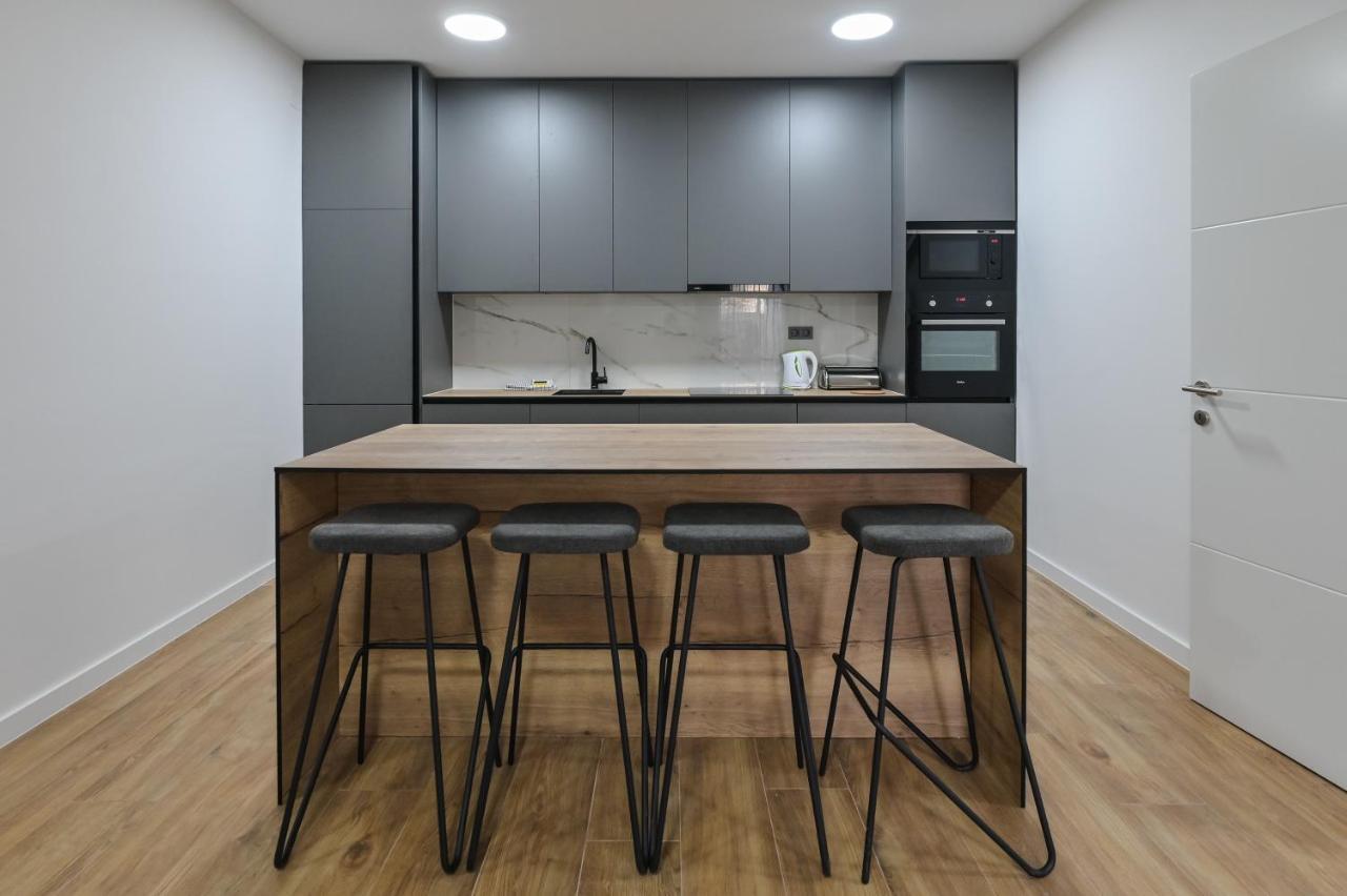 The Eagle Apartment โนวาลยา ภายนอก รูปภาพ